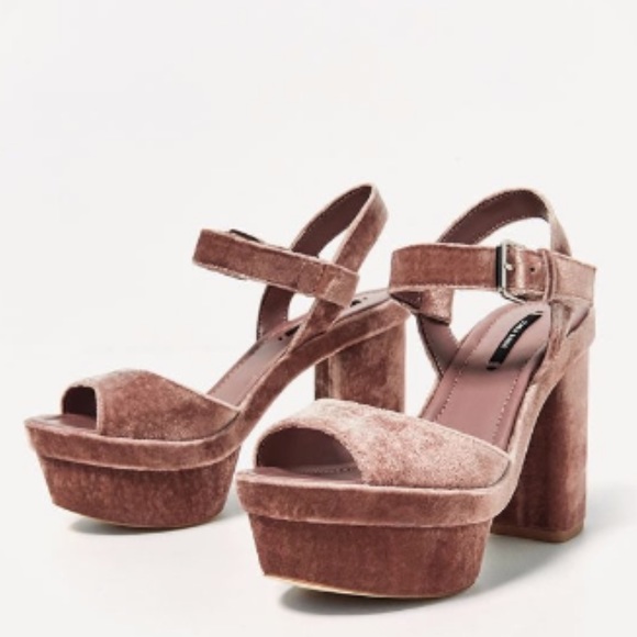 Chunky Velvet Heels - Picture 8 of 8